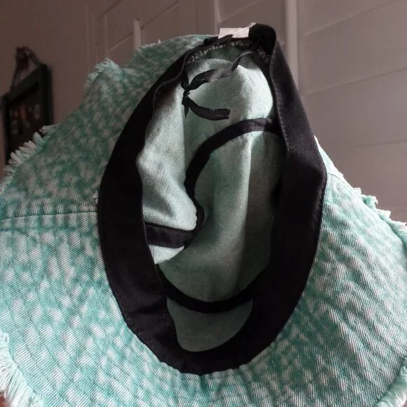 Upcycled Bucket Hat Granny Squares Frayed Canvas Turquoise Denim Cap NWOT - Picture 5 of 7